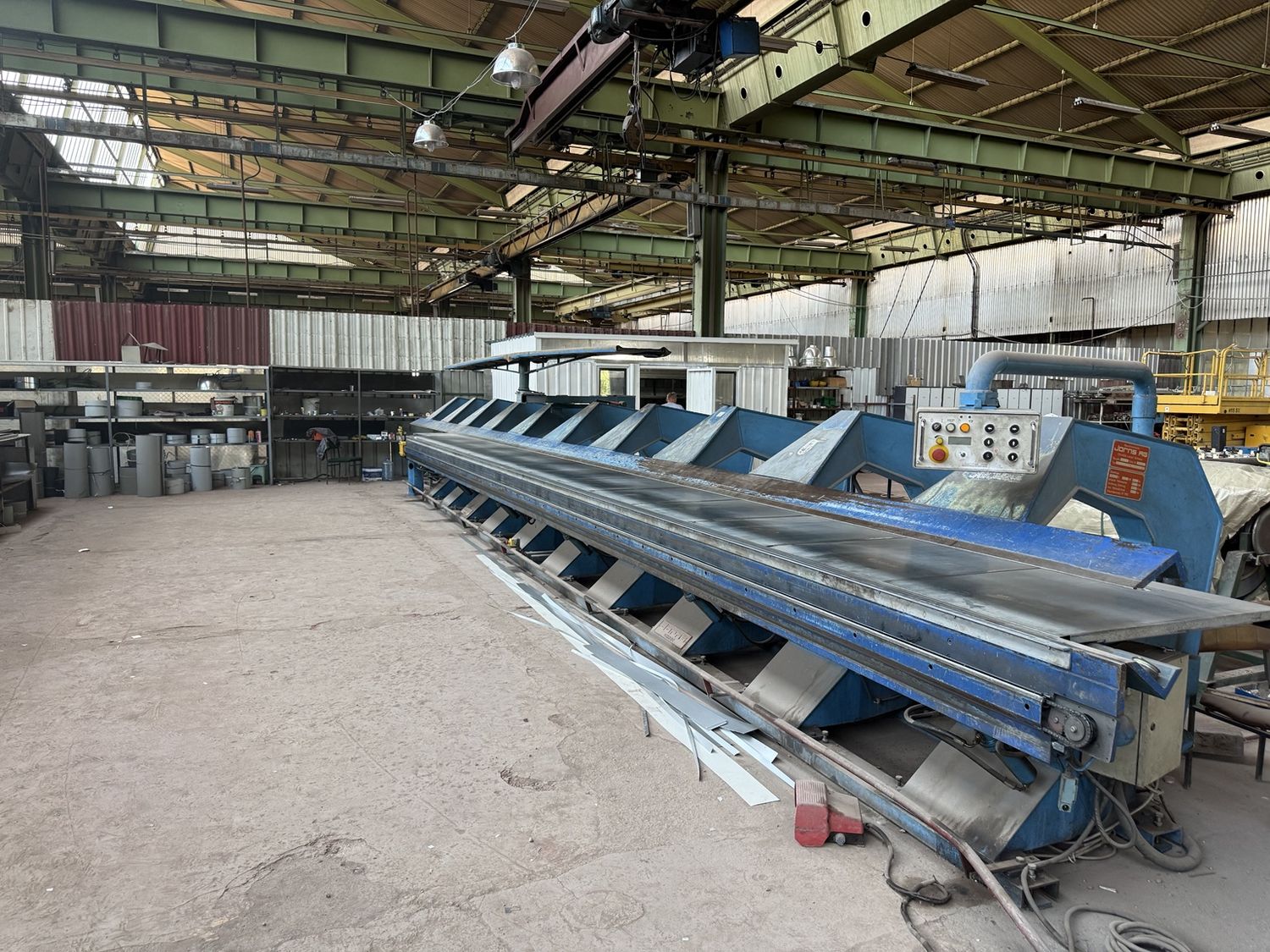 Jorns 12 metre machine hero view